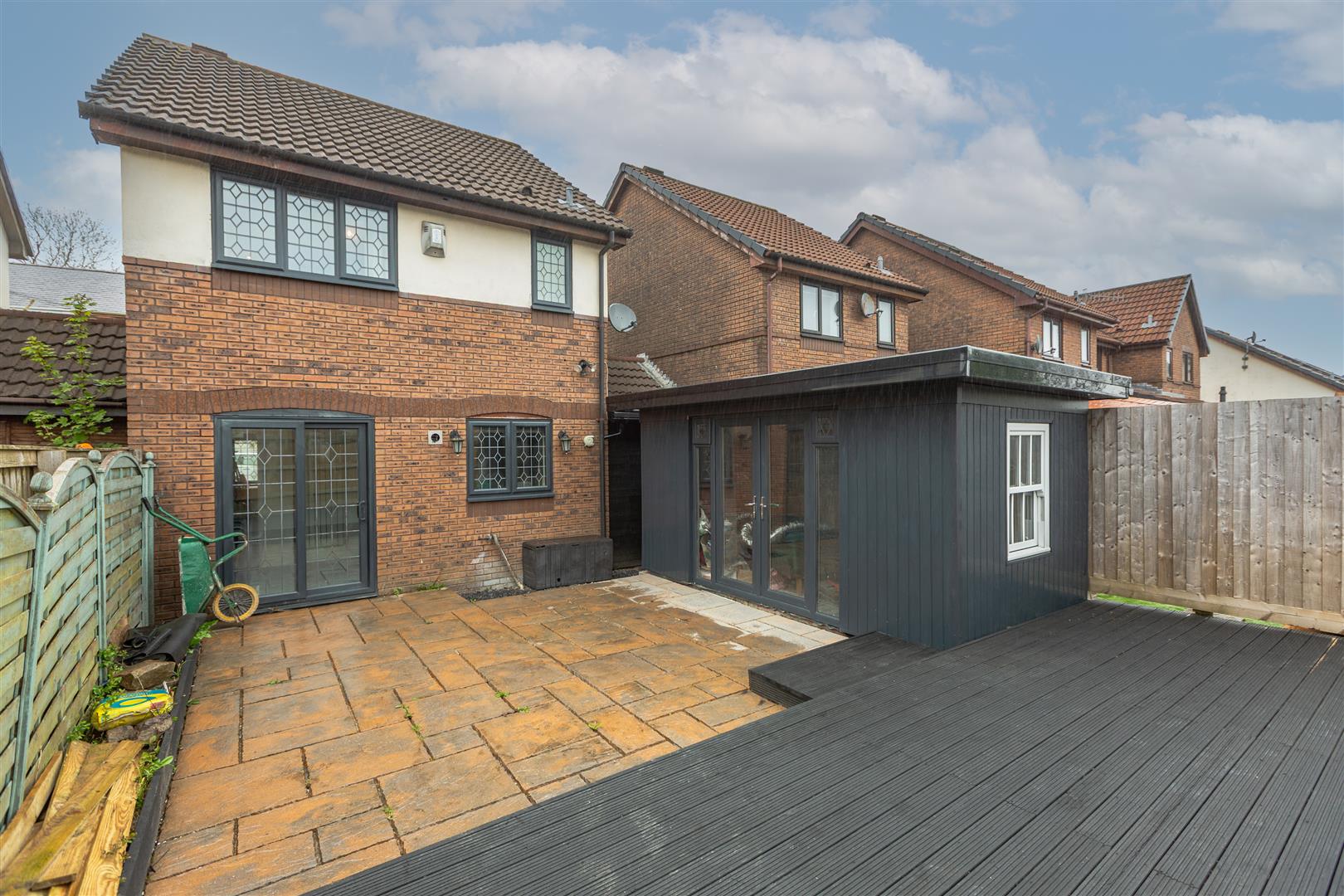 Carmarthen Road, Cwmdu, Swansea, SA5 8LL